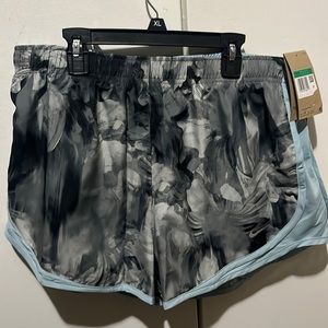 NWT Nike Women’s Dri-FIT 3'' Running Shorts Size XL Printed Tempo Brief lined